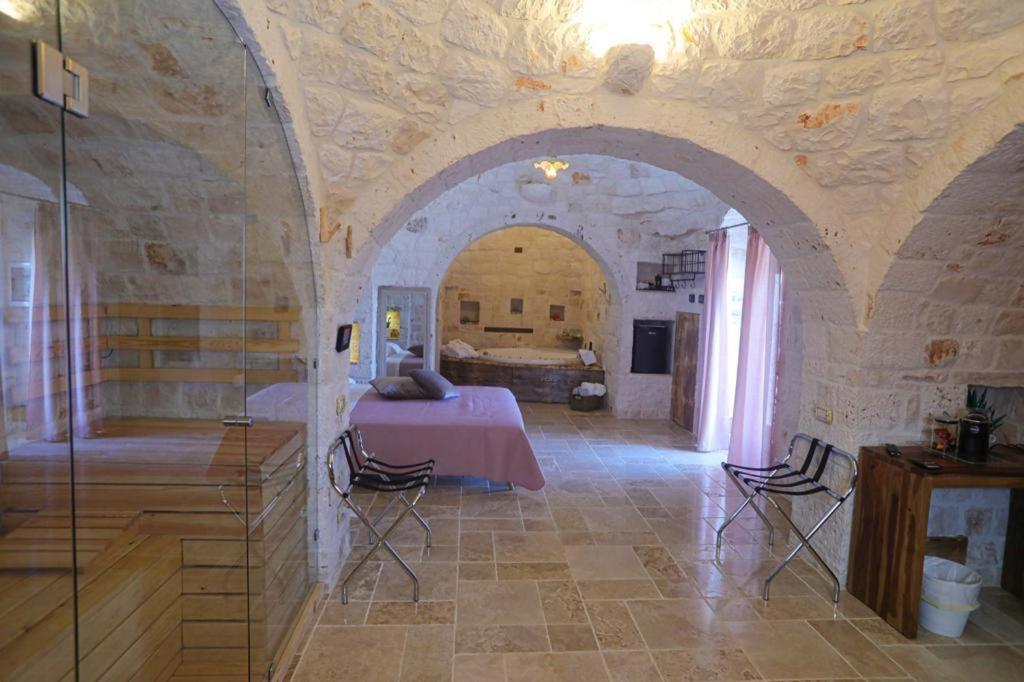 Relais Il Trullo Della Rupe Hotel Ostuni Exterior photo
