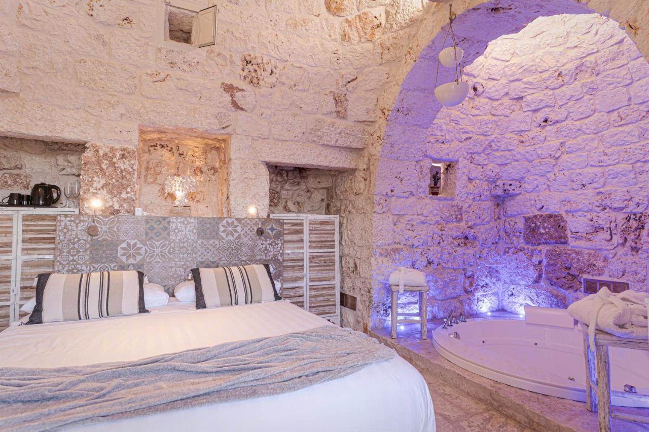 Relais Il Trullo Della Rupe Hotel Ostuni Exterior photo